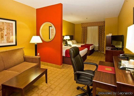 Comfort Suites Tupelo Exterior photo
